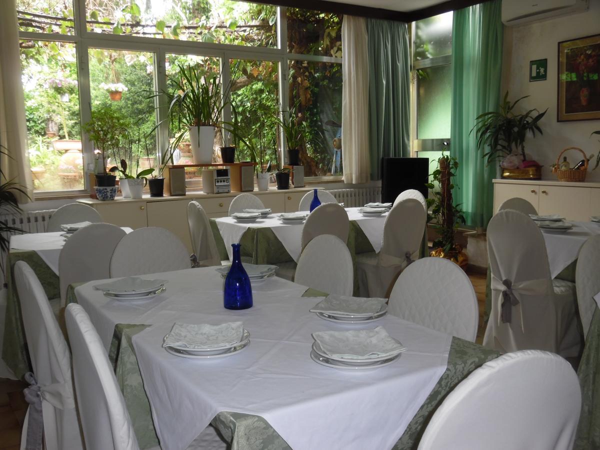 Albergo Livorno Кашіана-Терме Екстер'єр фото